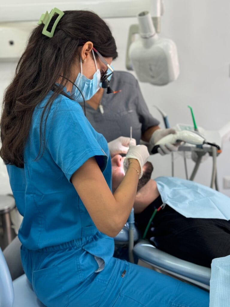 Dr. Rita, dentiste au Liban Dr. Rita Kanbar, fondatrice de Lebanon Dental Studio