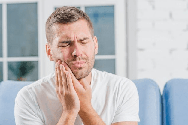 Couronnes dentaires de dentisterie prothétique à Beyrouth