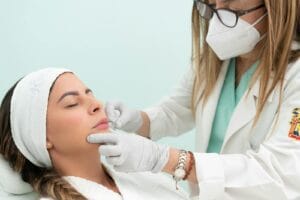 Refined cosmetic facial treatment combined with dental aesthetics in a Lebanon clinic